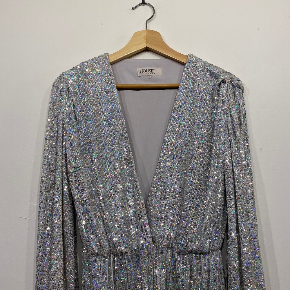House of CB Verina Sequin Long Sleeve Cocktail V-Neck Mini Dress in Silver Small - Picture 5 of 8